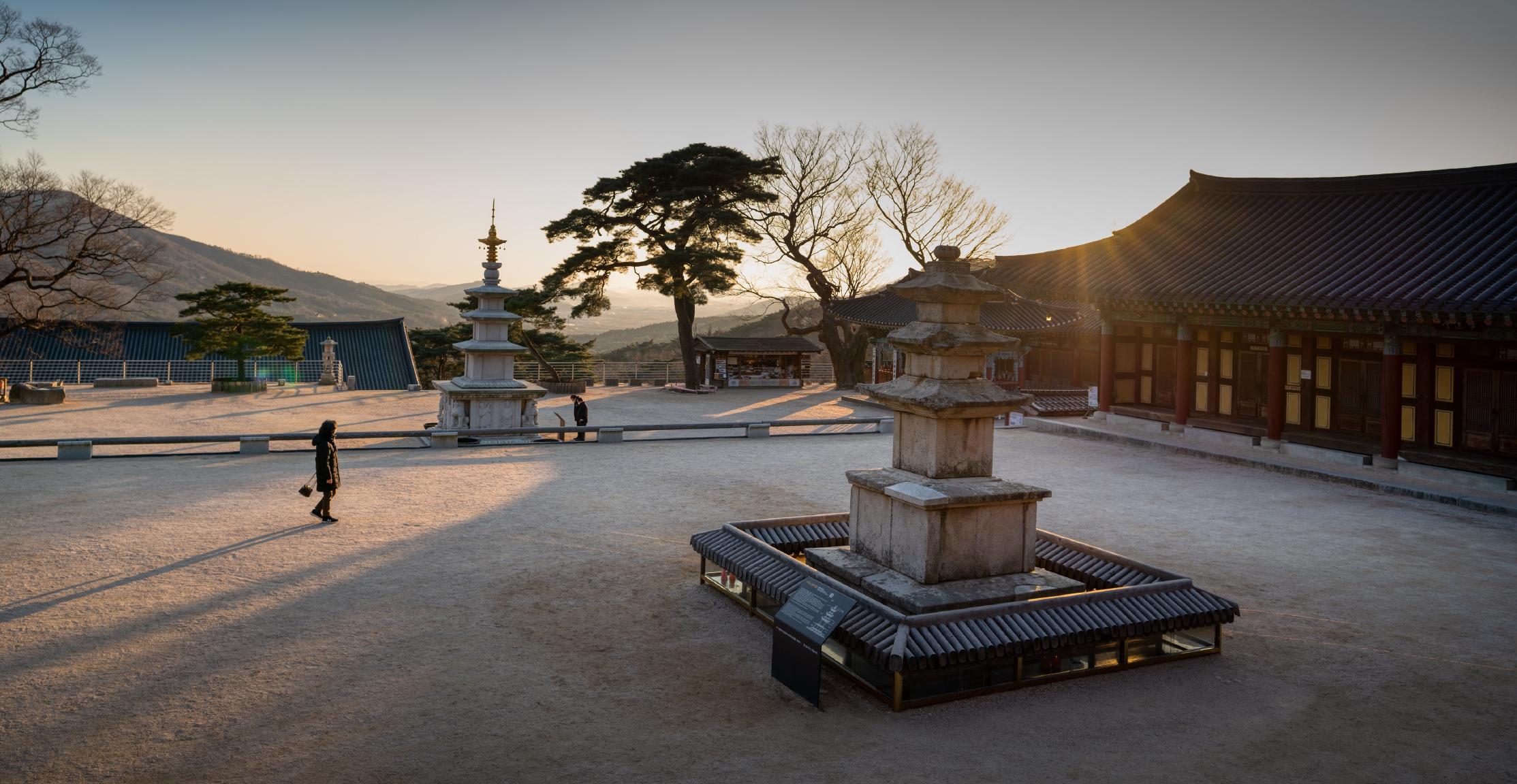 images/post/korean-temple.jpg